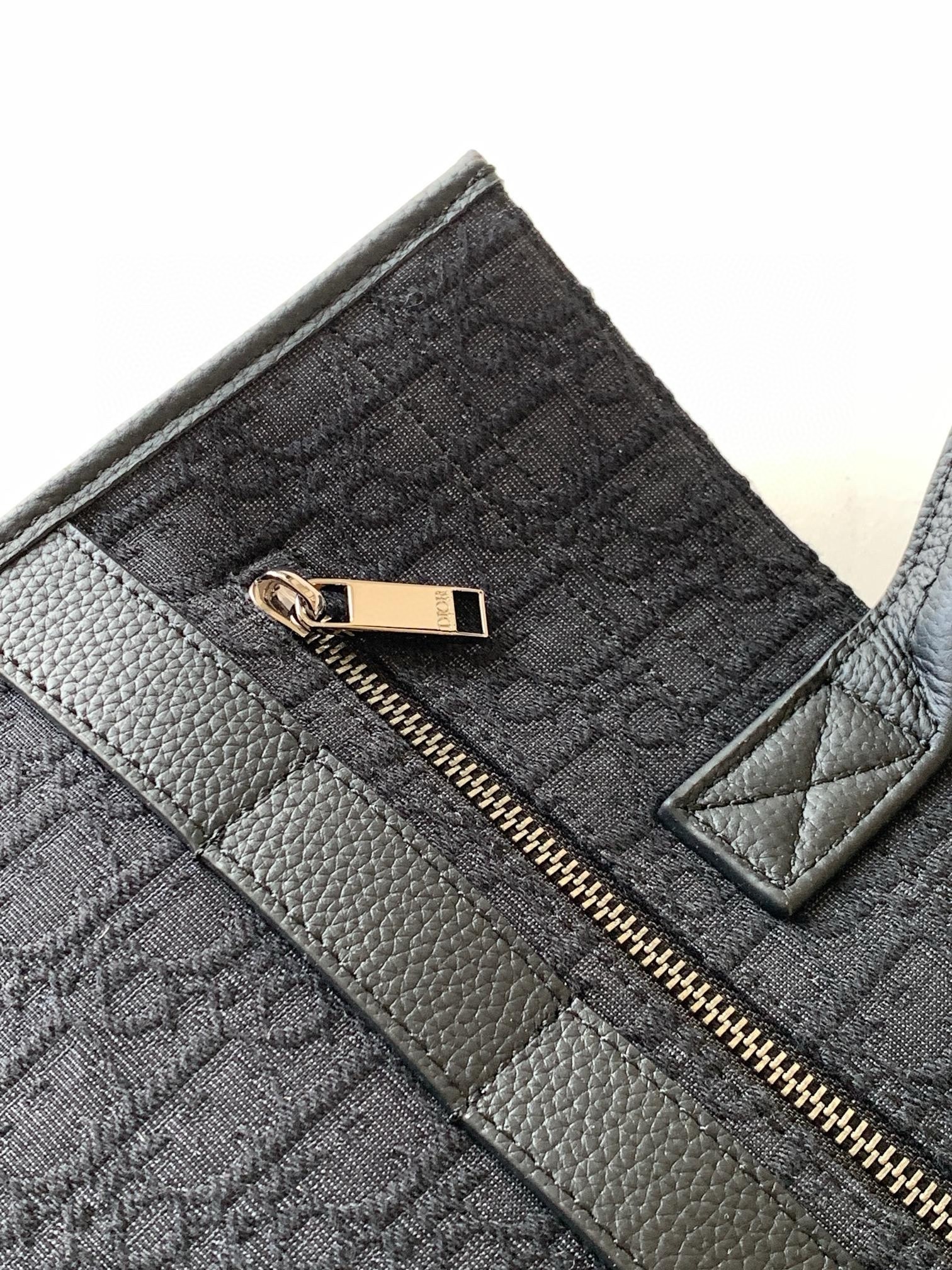 D*or safari tote bag in black D*or oblique jacquard