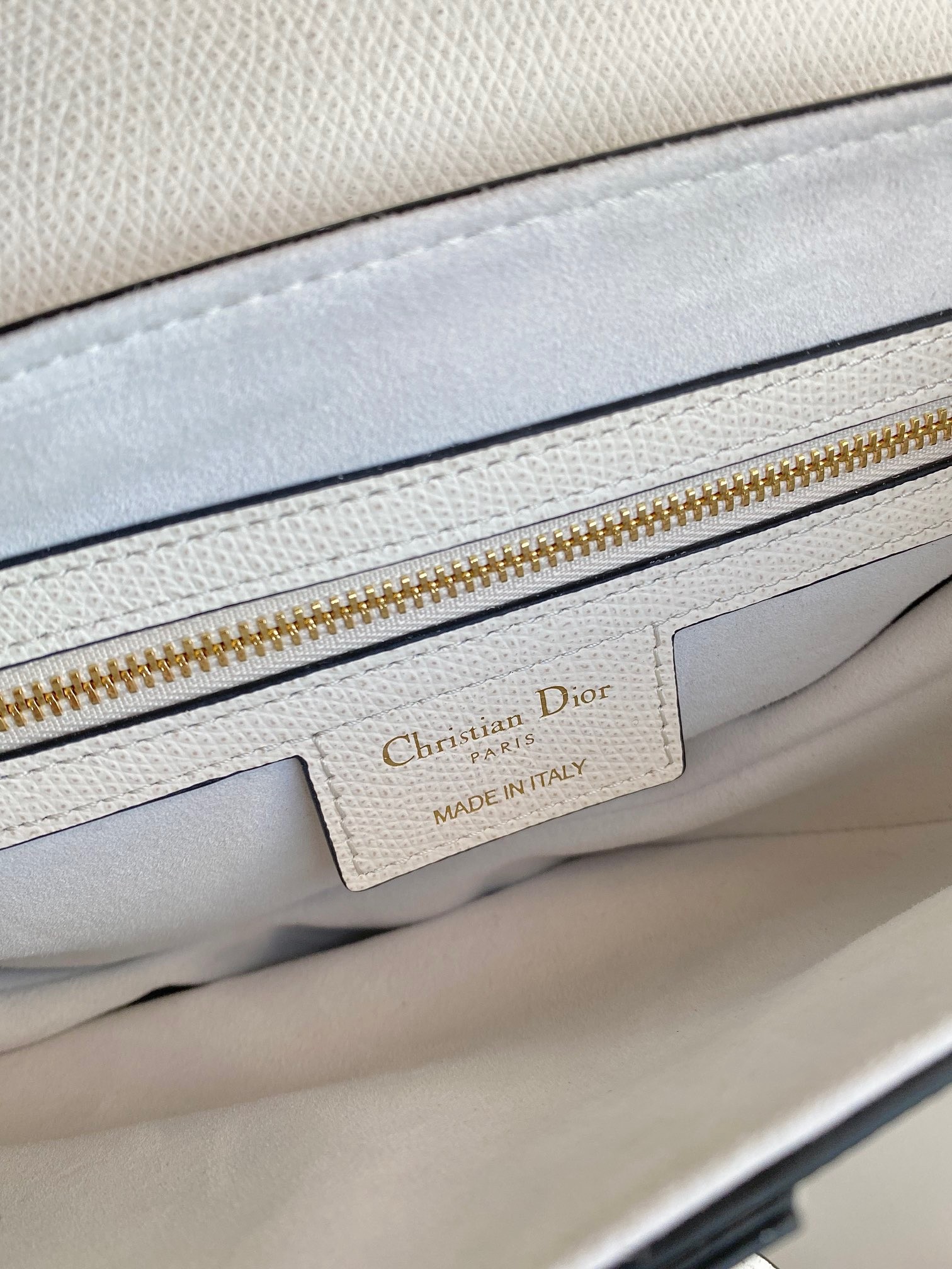 D*or saddle bag with strap in white grained calfskin