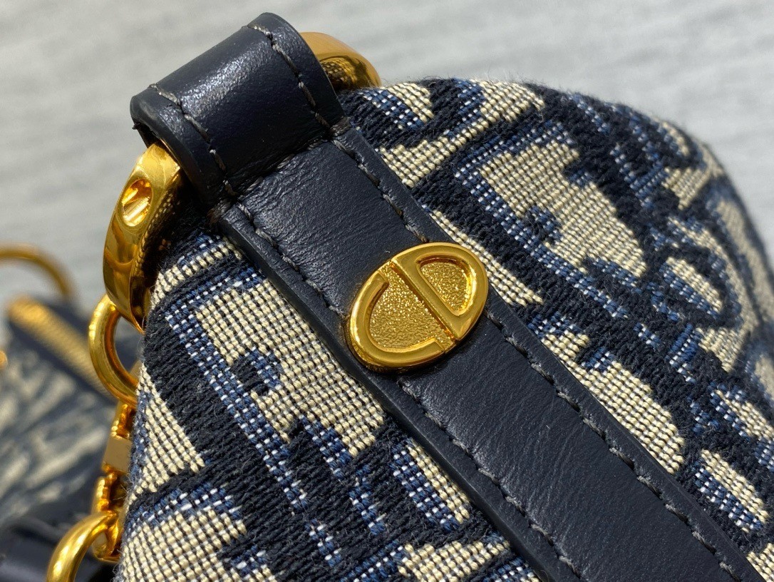 D*or D*orstar hobo bag with chain in blue oblique jacquard