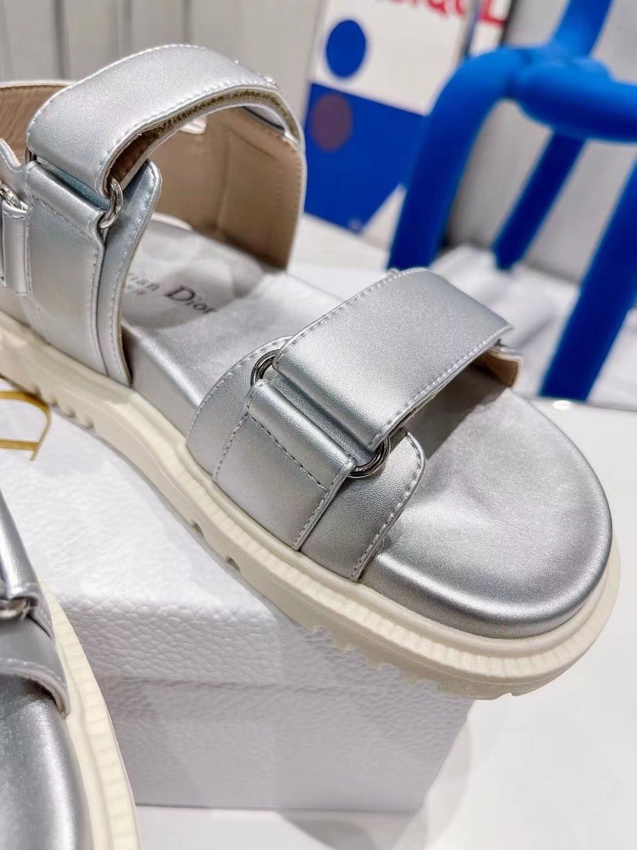 D*or D*oract sandals in silver laminated calfskin