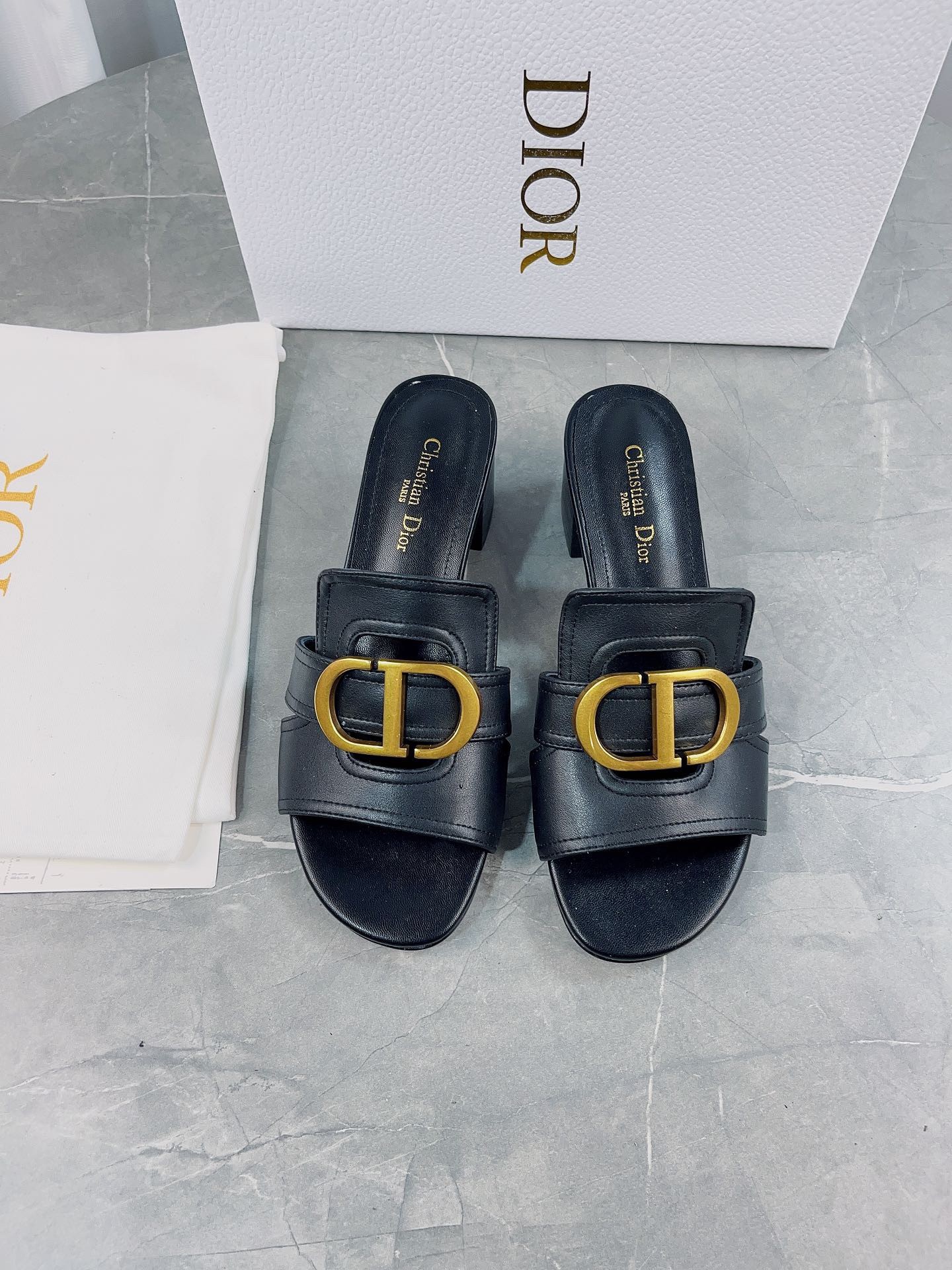 D*or 30 montaigne heeled slides in black calfskin