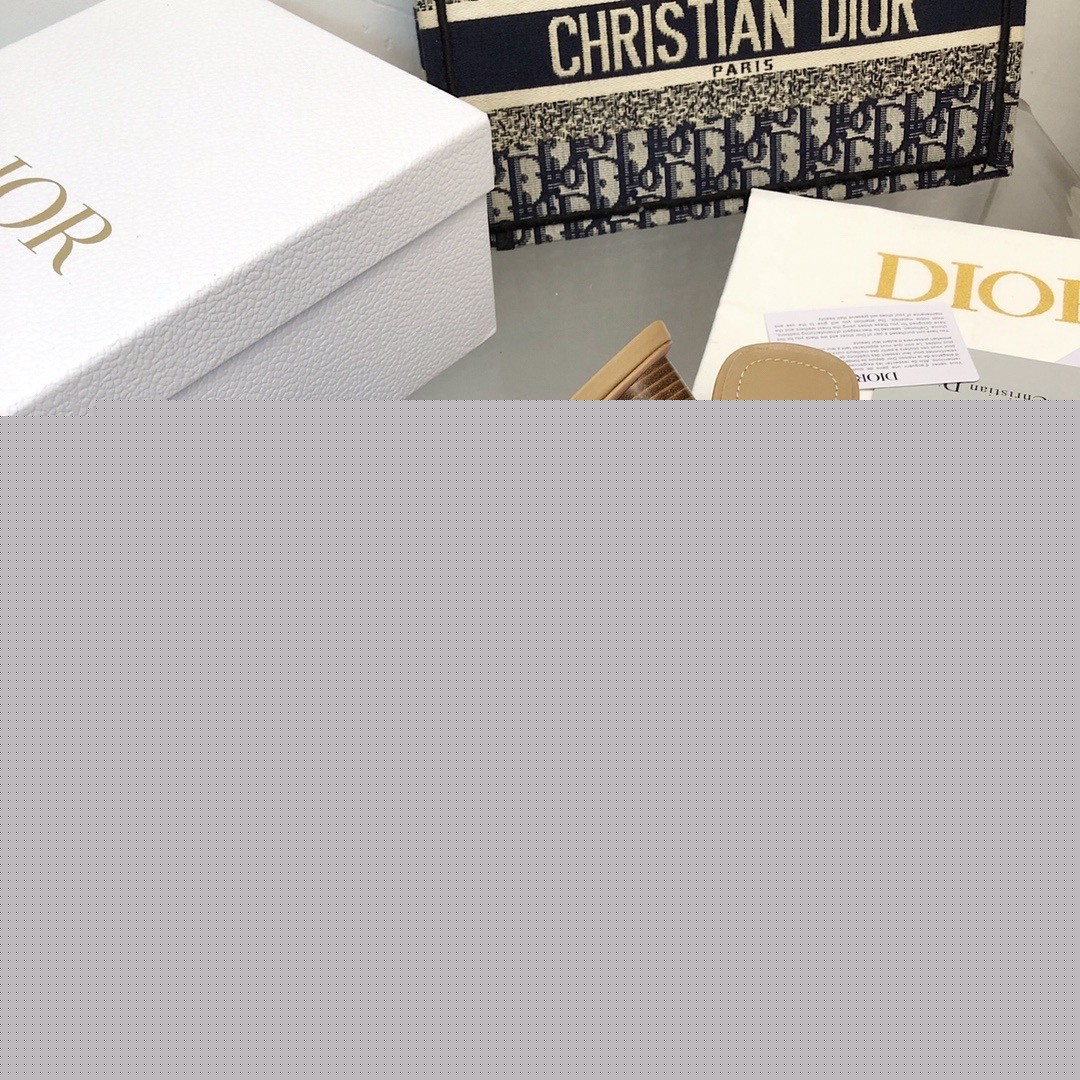 D*or D*oriviera dway heeled 35mm slides in raffia and white cotton