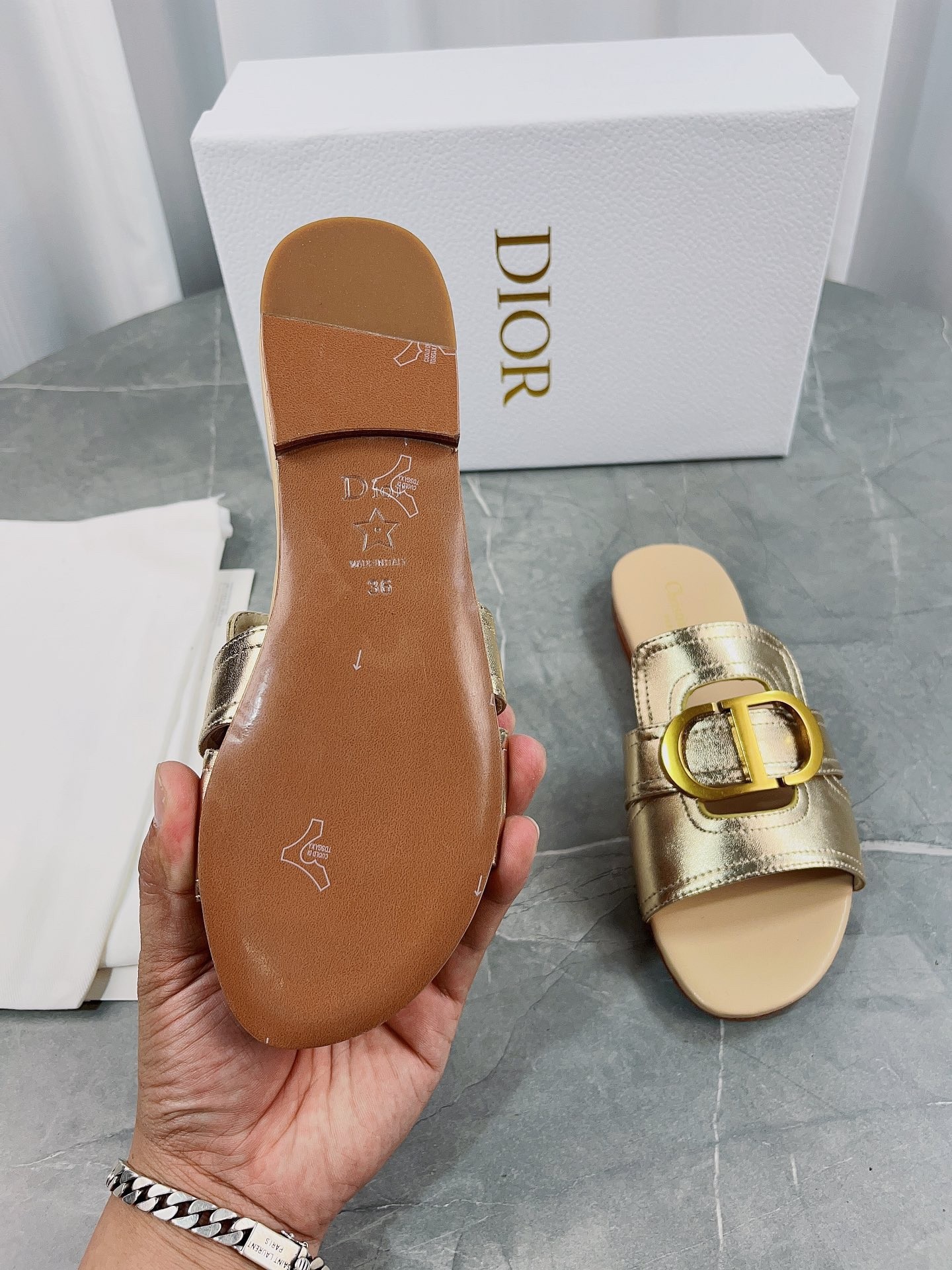 D*or 30 montaigne slides in gold metallic calfskin