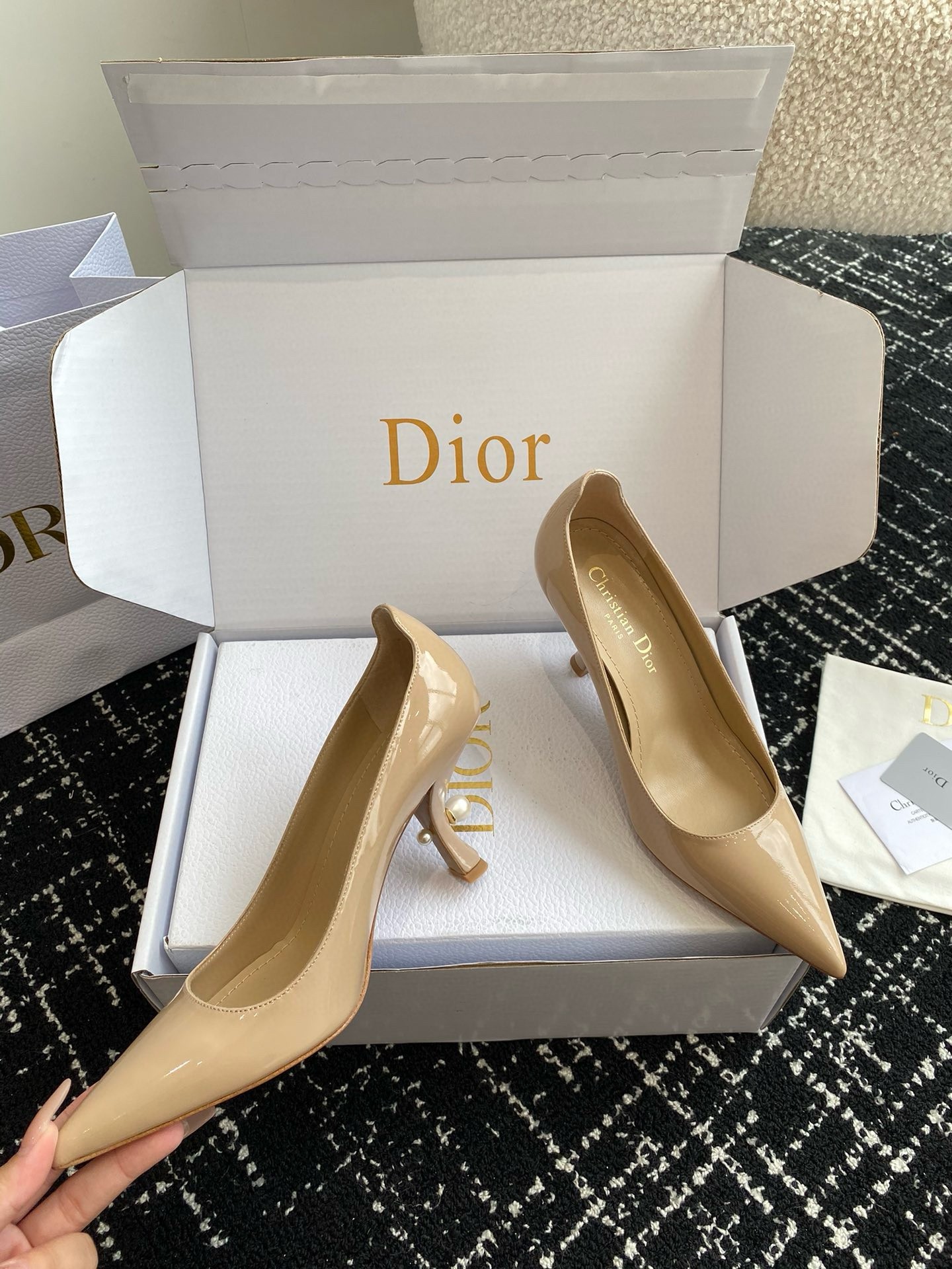 D*or tribales pumps 80mm in nude patent calfskin
