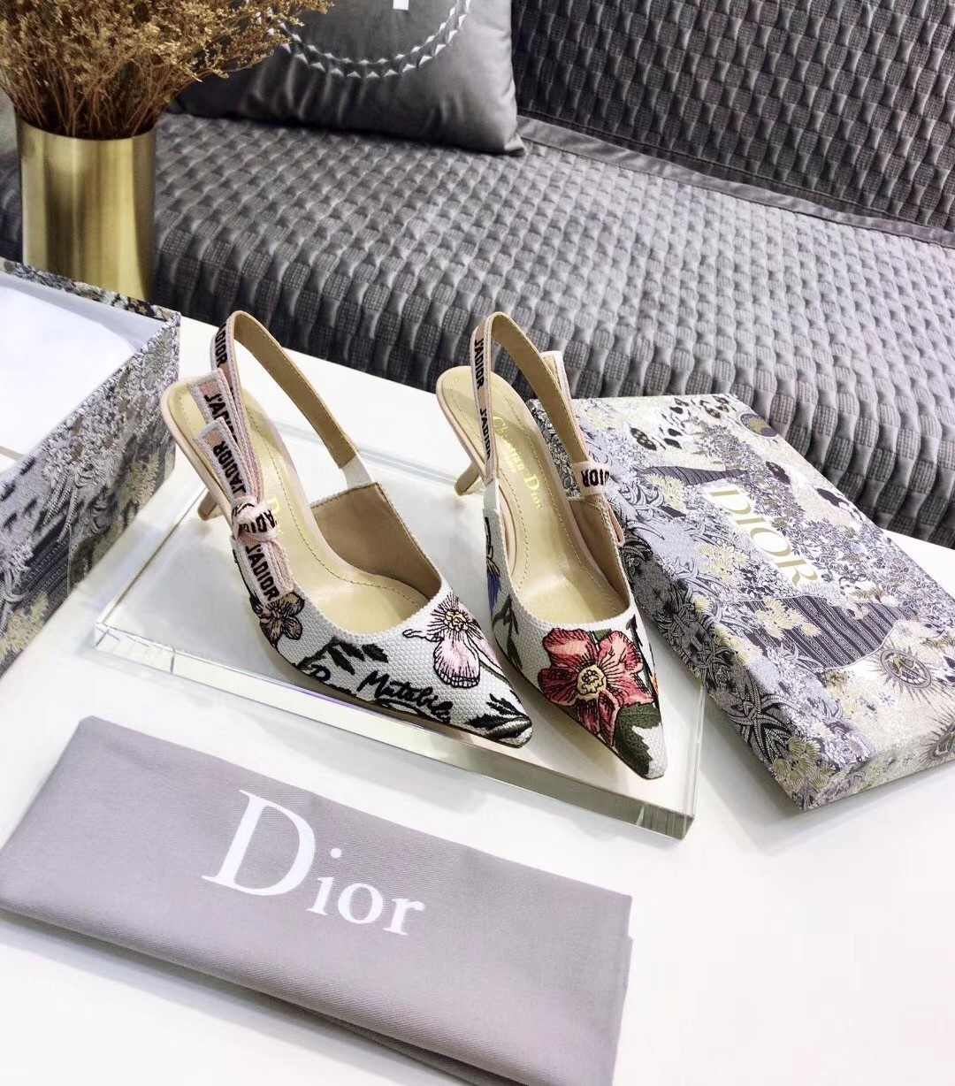 D*or j