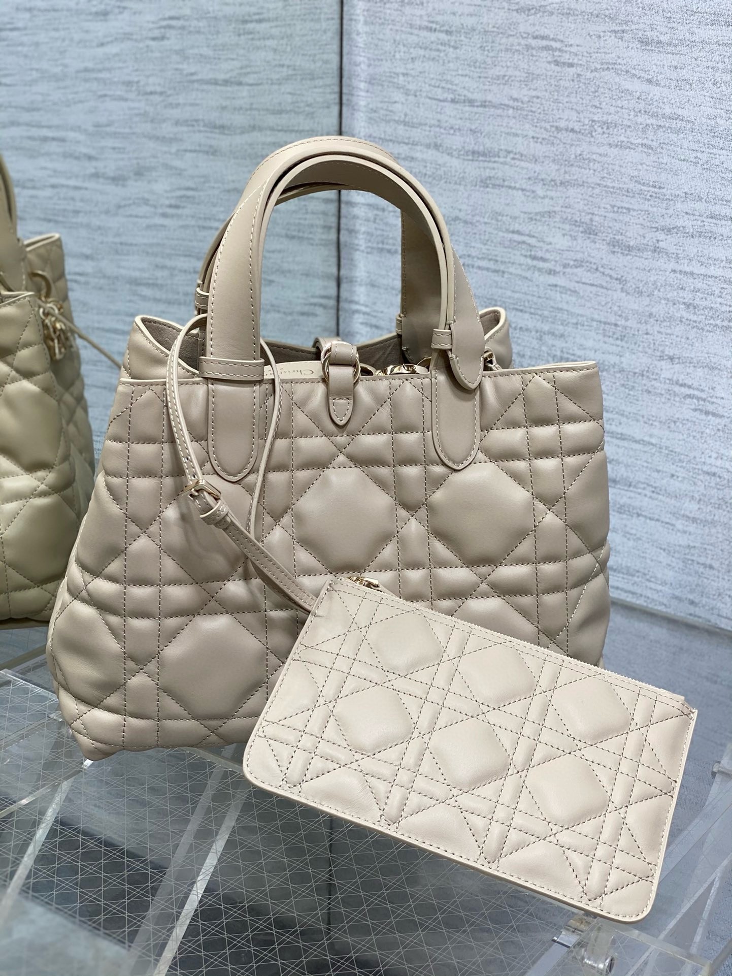 D*or toujours medium bag in beige macrocannage calfskin