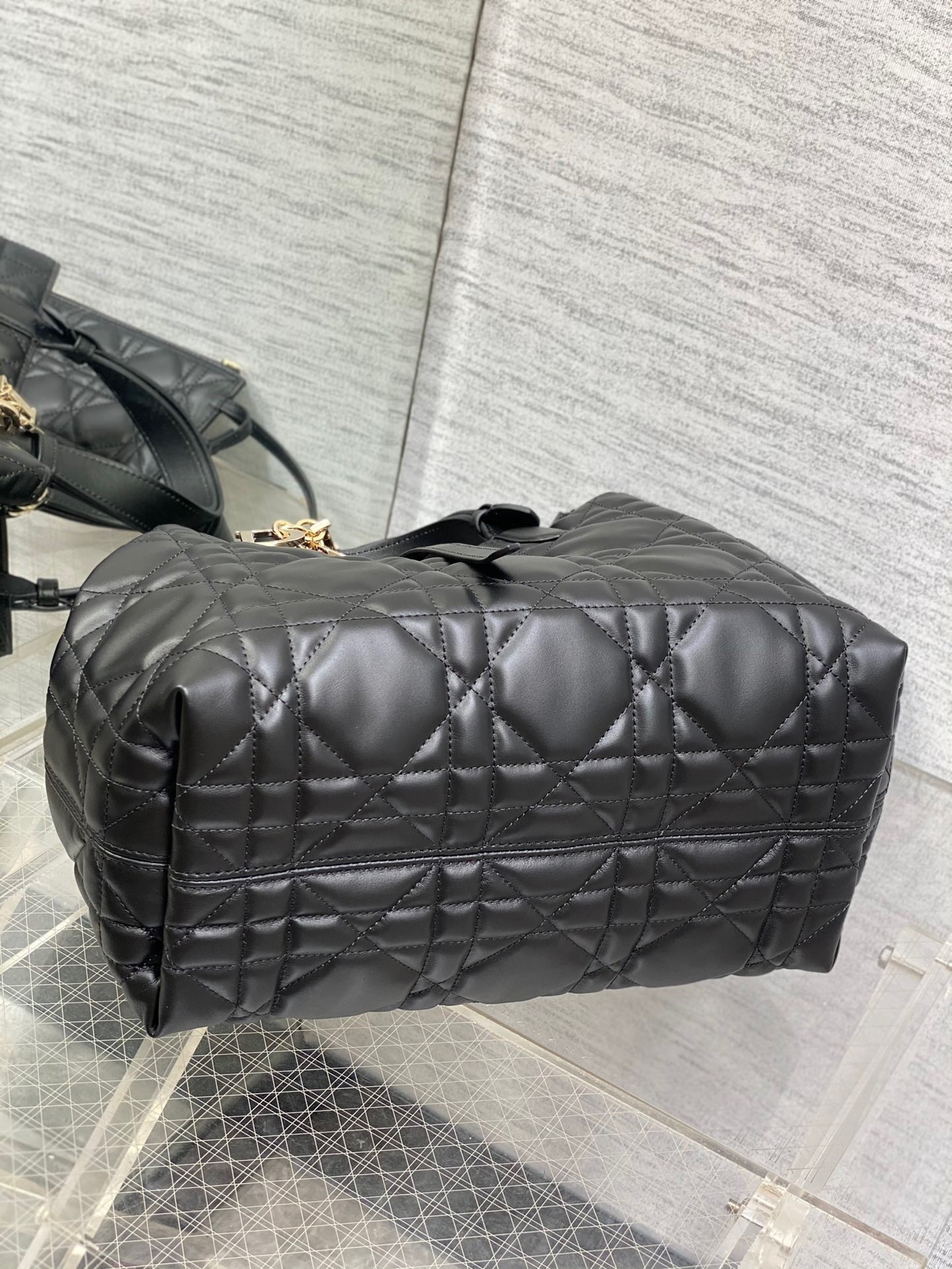 D*or toujours medium bag in black macrocannage calfskin
