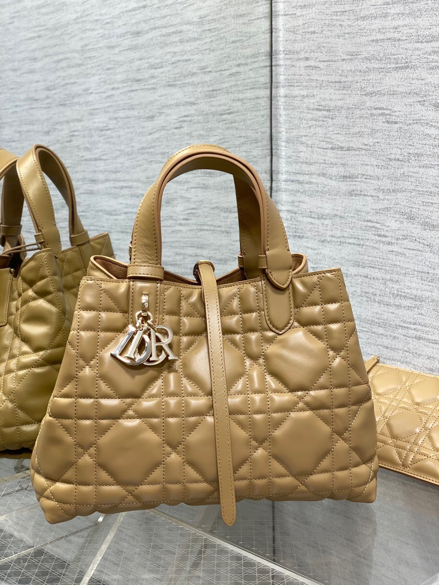 D*or toujours medium bag in tan macrocannage calfskin