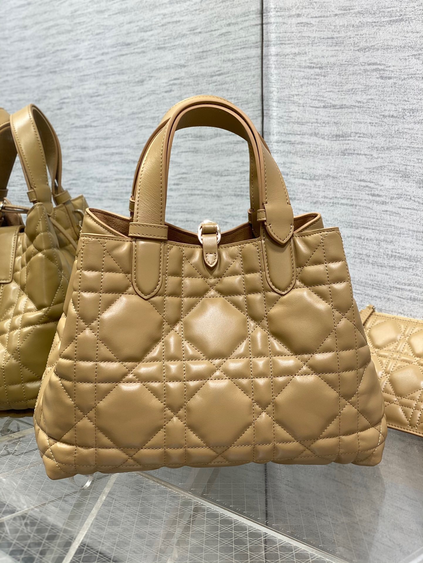 D*or toujours medium bag in tan macrocannage calfskin
