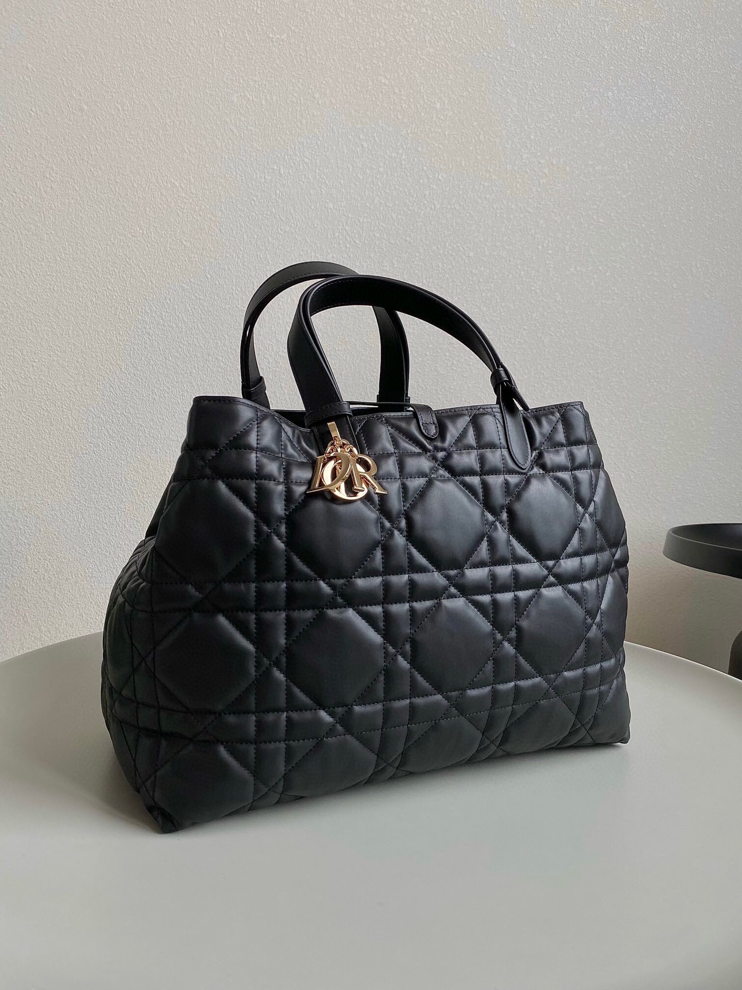 D*or toujours large bag in black macrocannage calfskin
