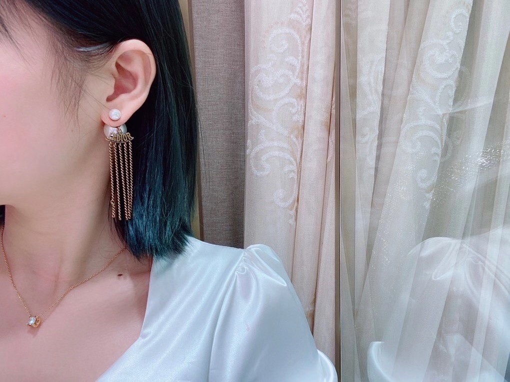 D*or tribales chain earrings in antique gold-finish metal