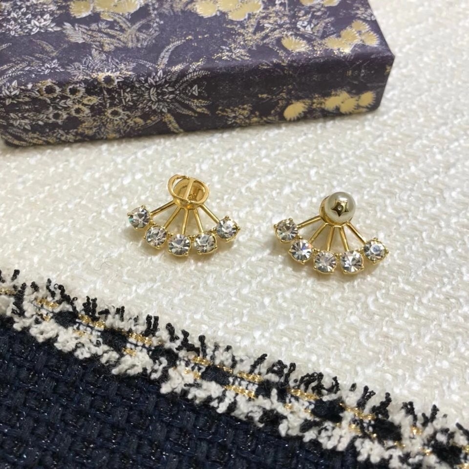 D*or petit cd earrings in gold metal crystals and pearl