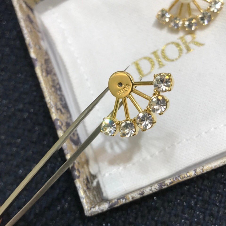 D*or petit cd earrings in gold metal crystals and pearl