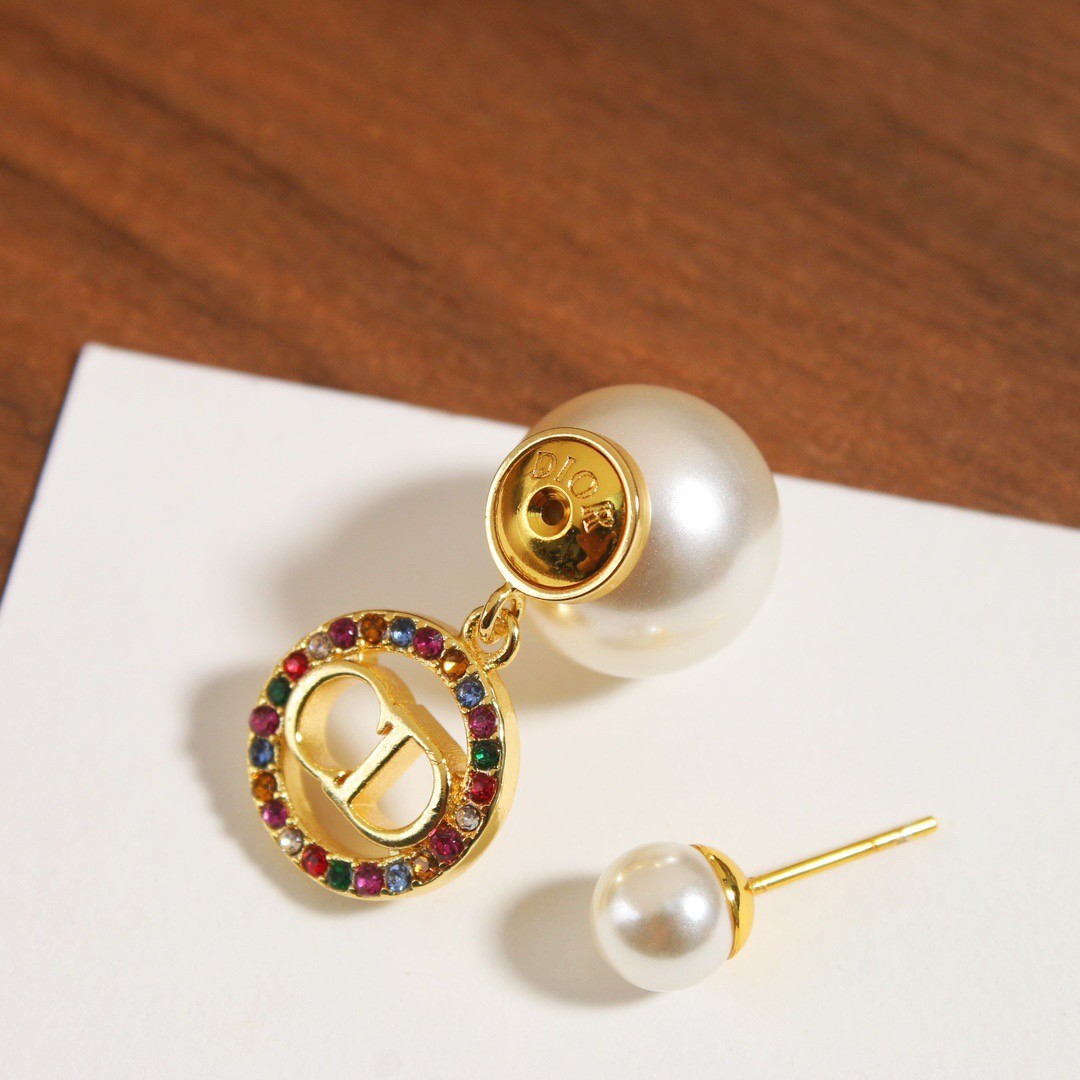 D*or tribales earrings in metal and white pearls and multicolor crystals