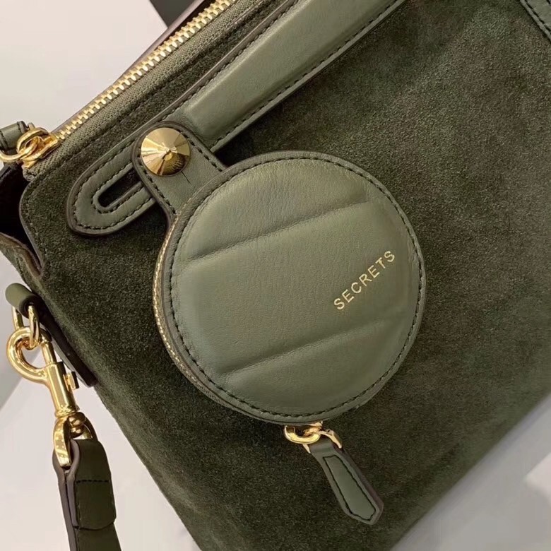 F**di by the way medium bag in green suede