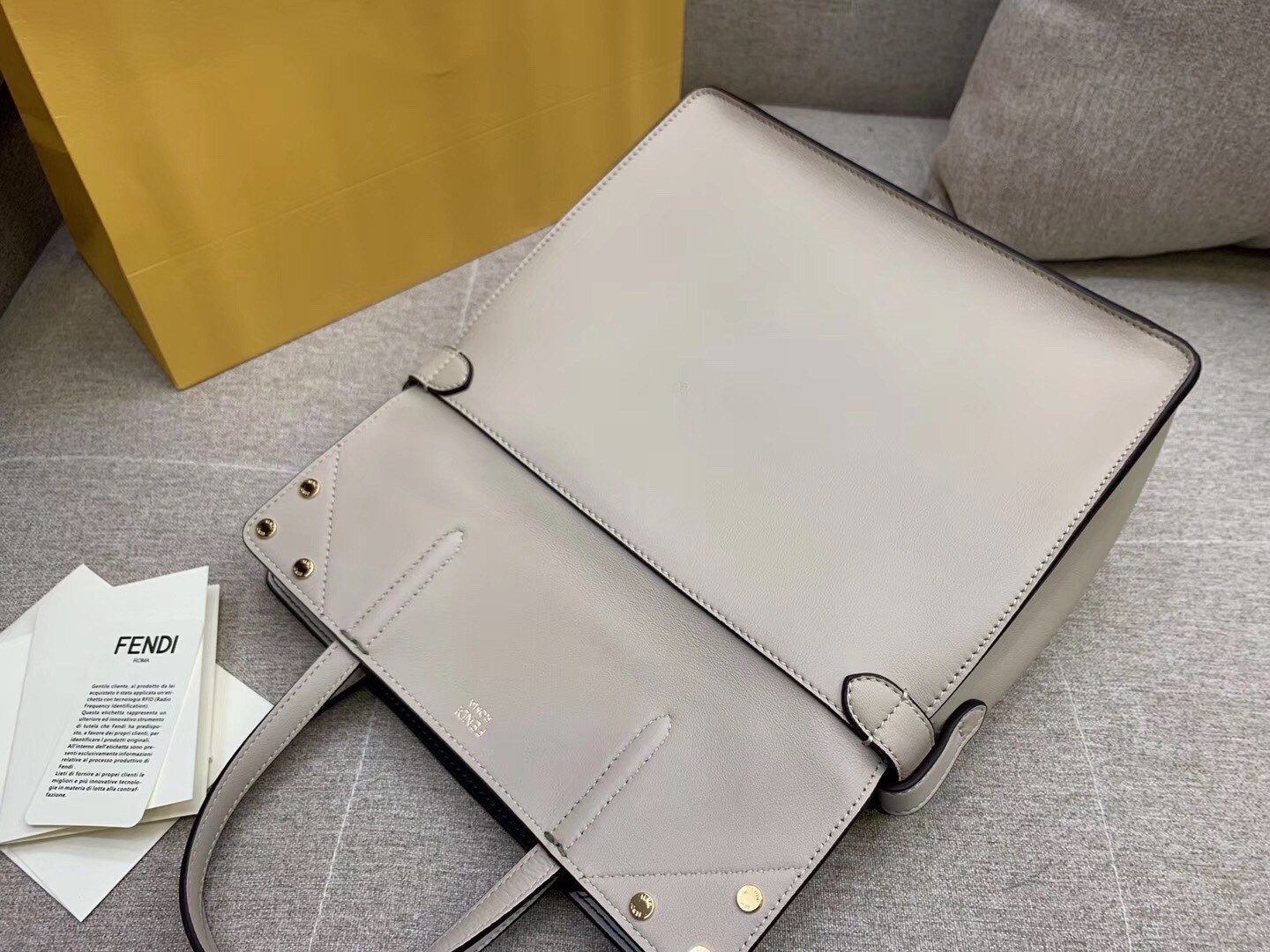 F**di regular flip tote bag in beige calfskin