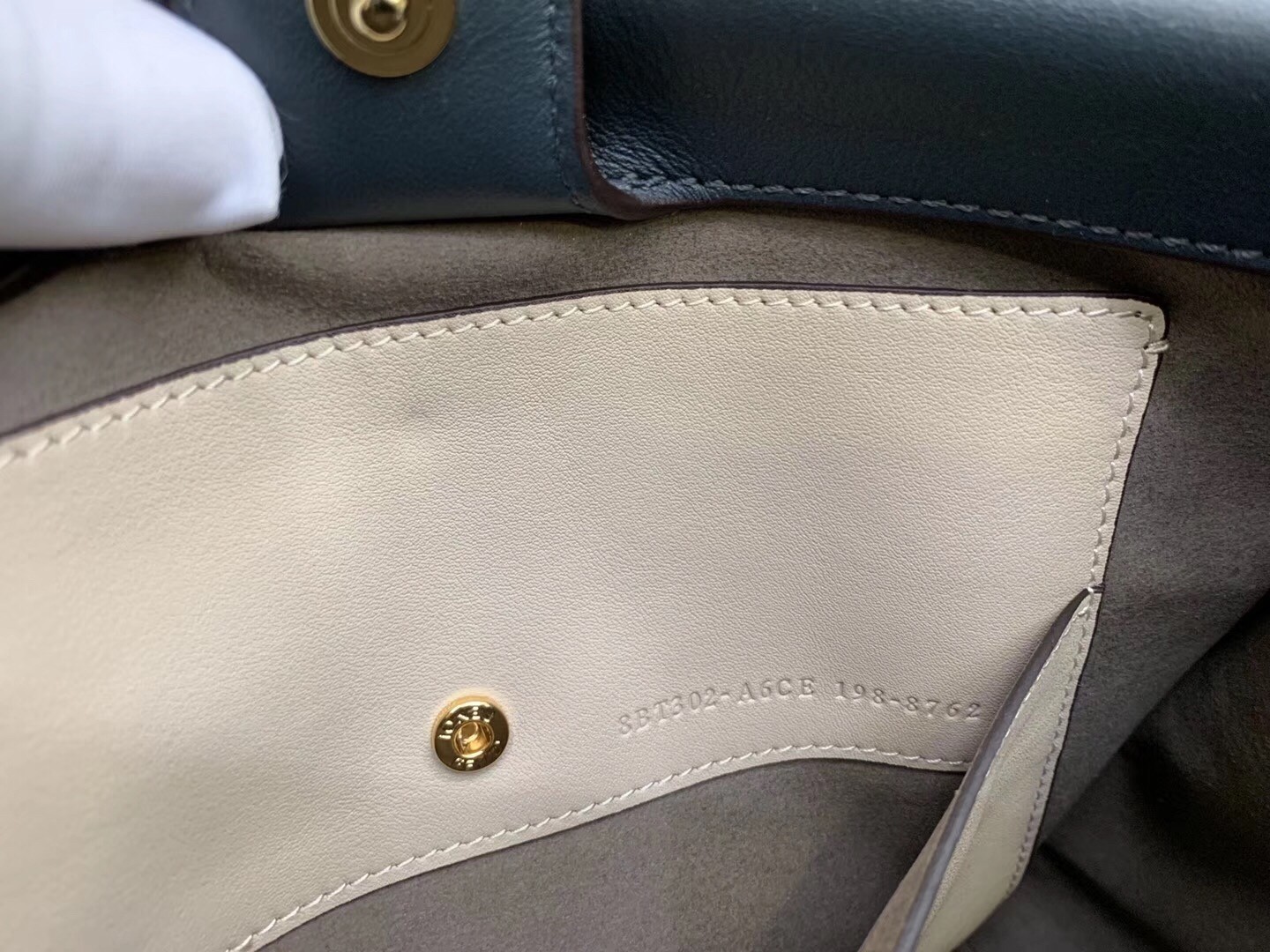 F**di regular flip tote bag in beige calfskin
