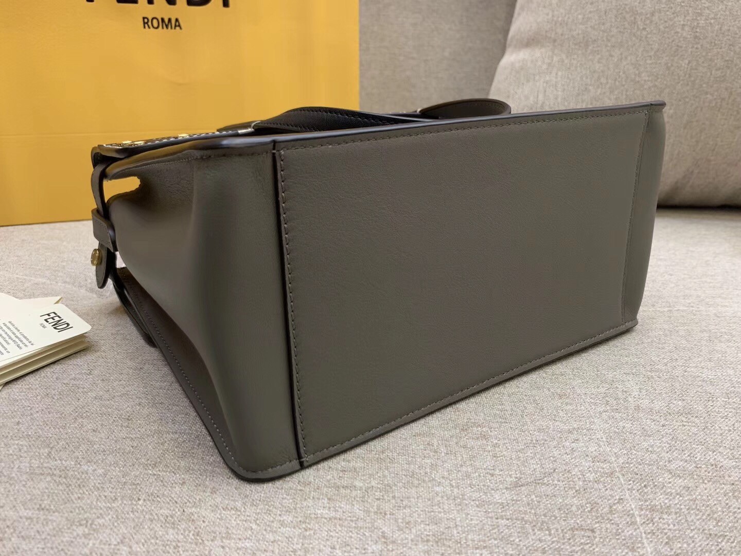 F**di regular flip tote bag in grey calfskin