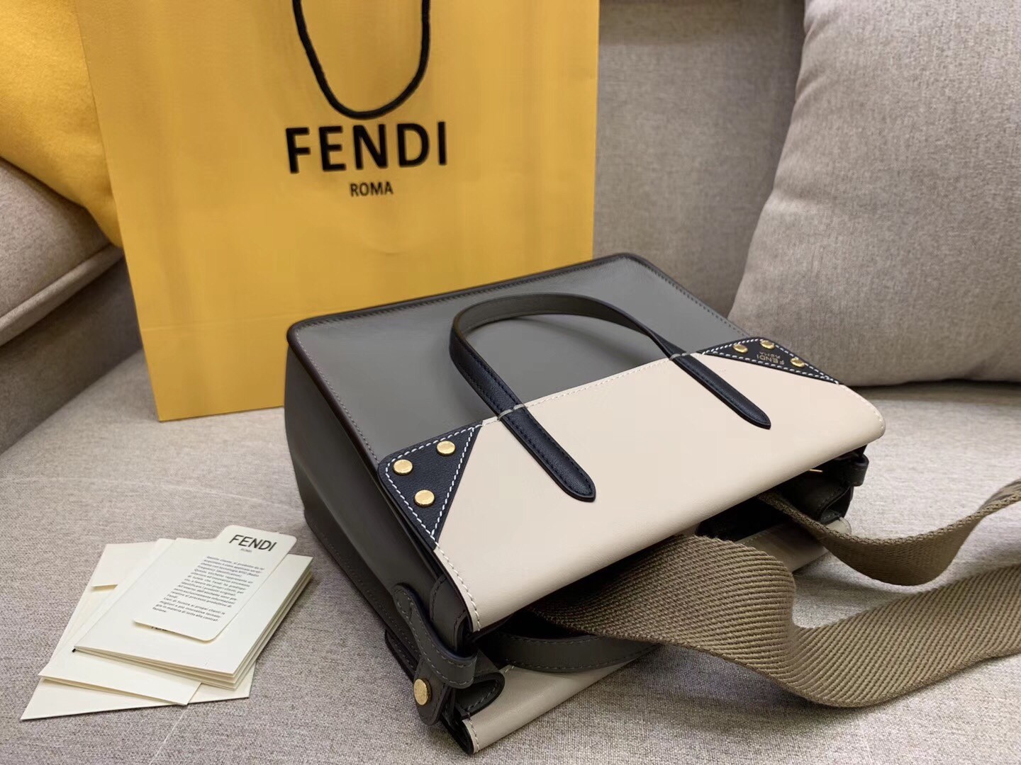 F**di regular flip tote bag in grey calfskin