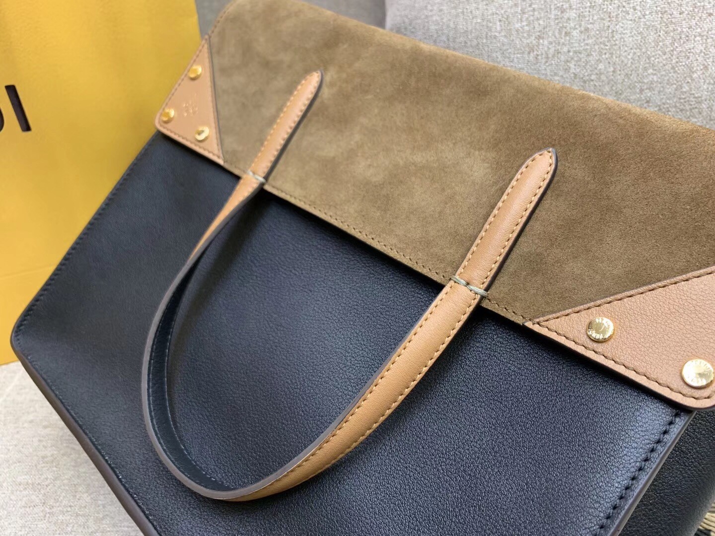F**di large flip tote bag in black calfskin