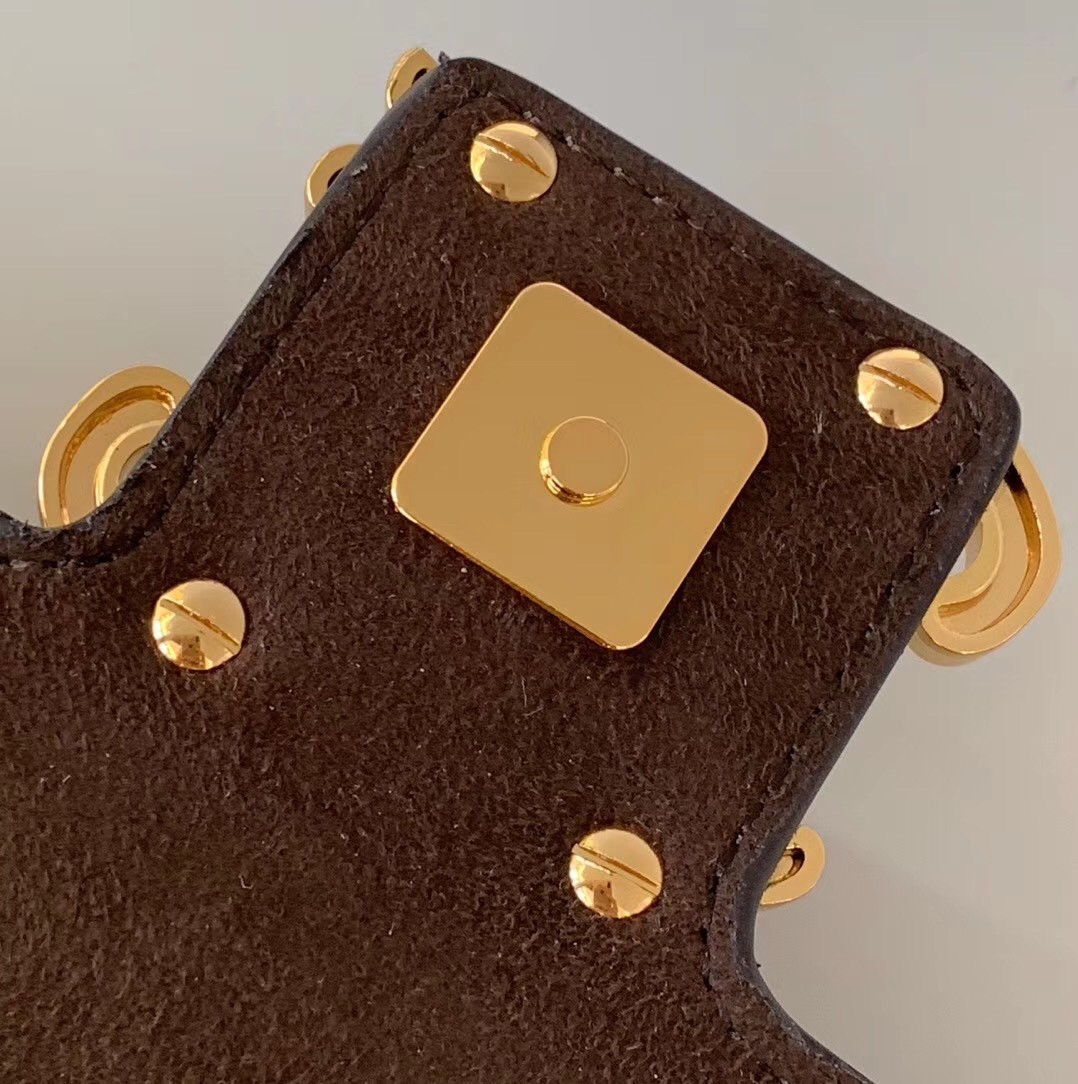 F**di karligraphy bag in brown patent leather