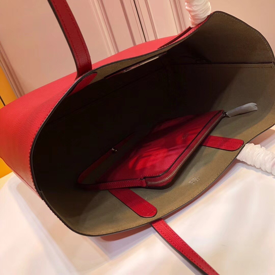 F**di red leather logo shopper bag