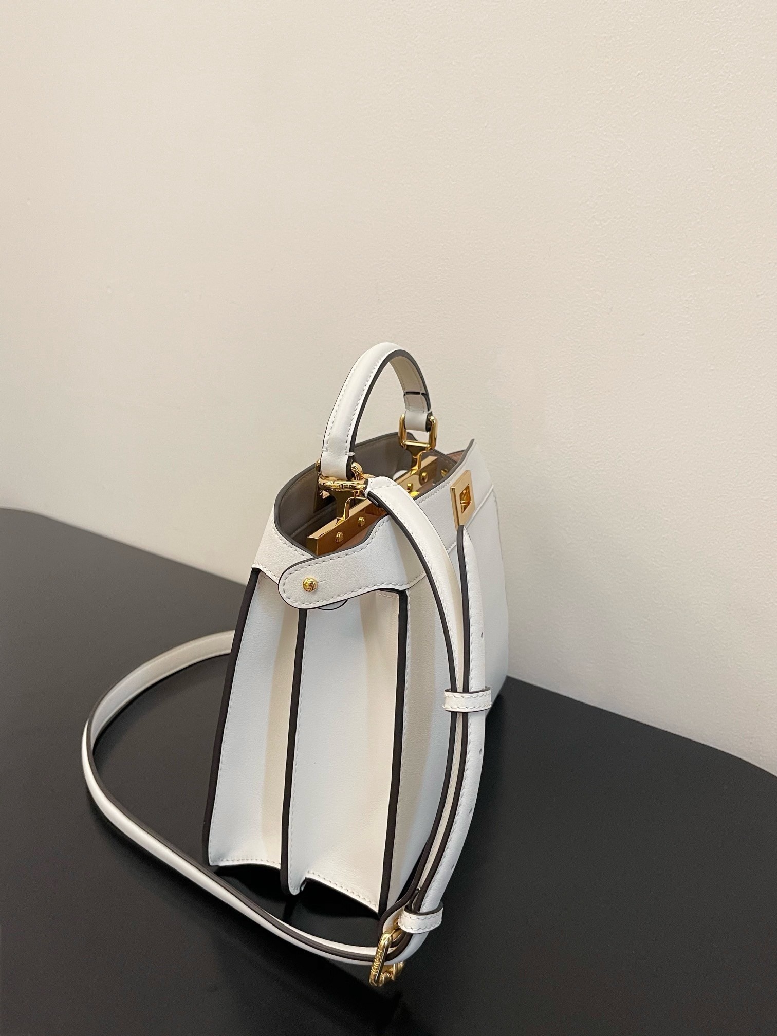 F**di peekaboo iseeu small bag in white calfskin