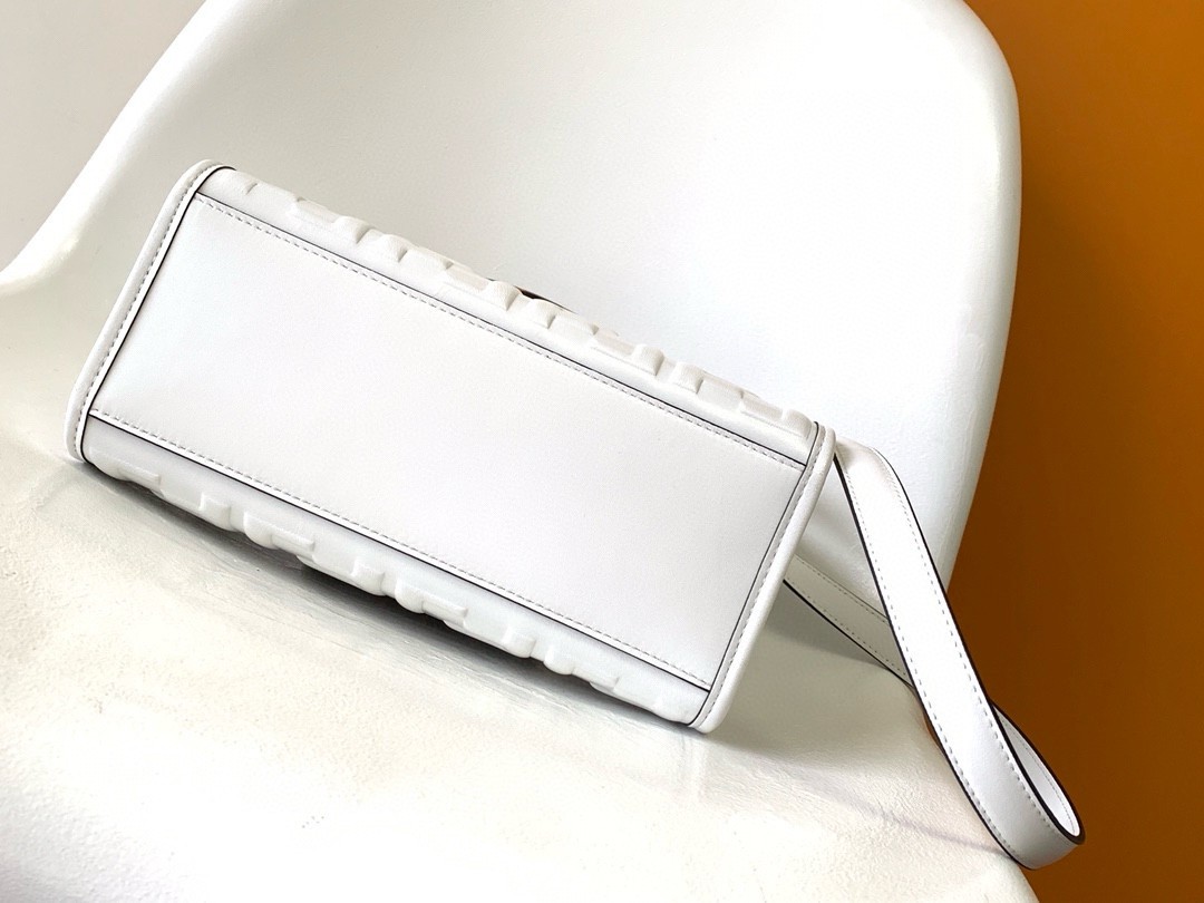 F**di sunshine small tote bag in white ff calfskin