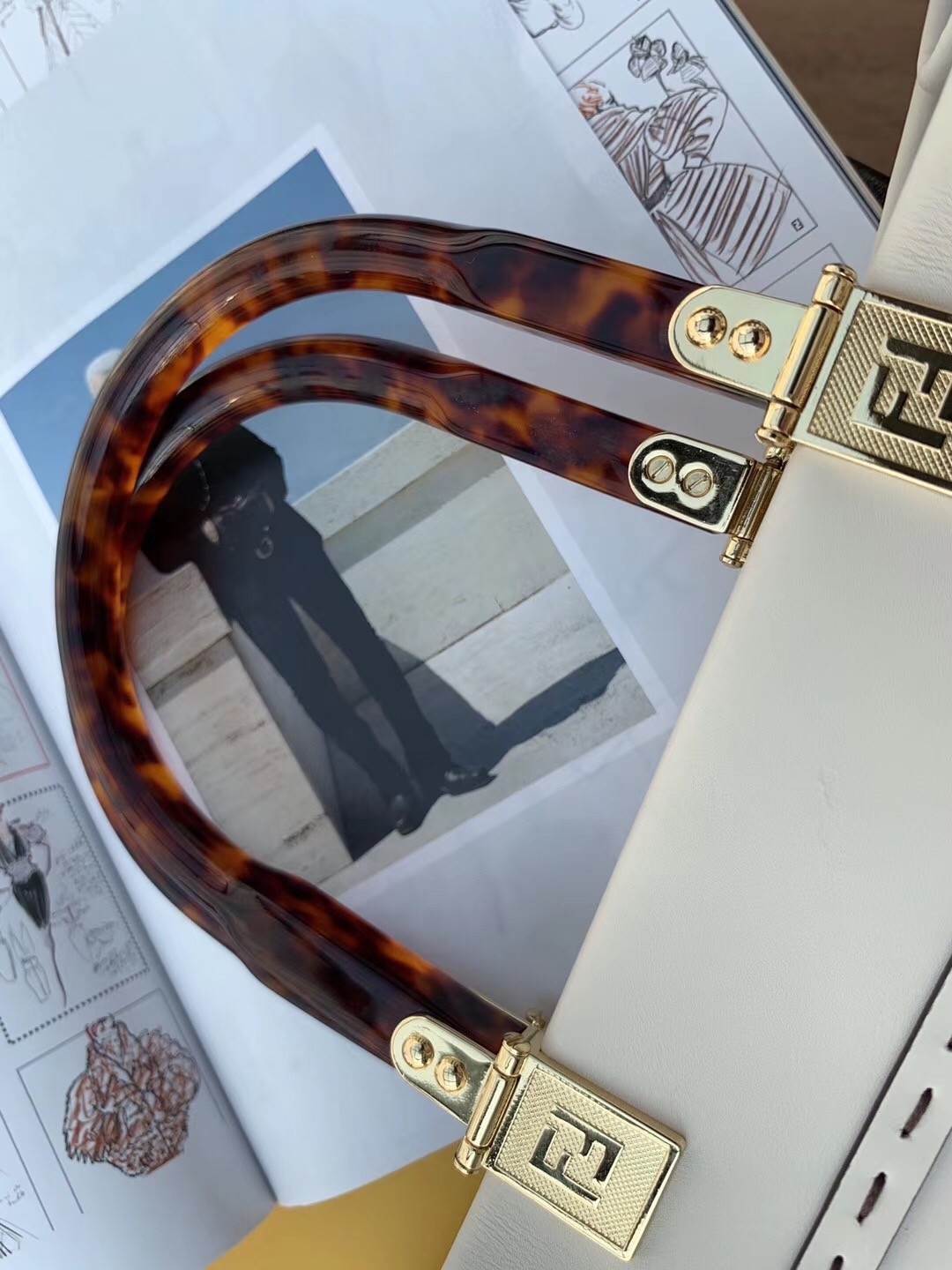 F**di sunshine shopper bag in white calfskin
