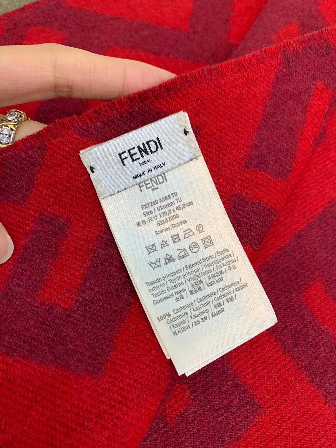 F**di red cashmere ff long scarf