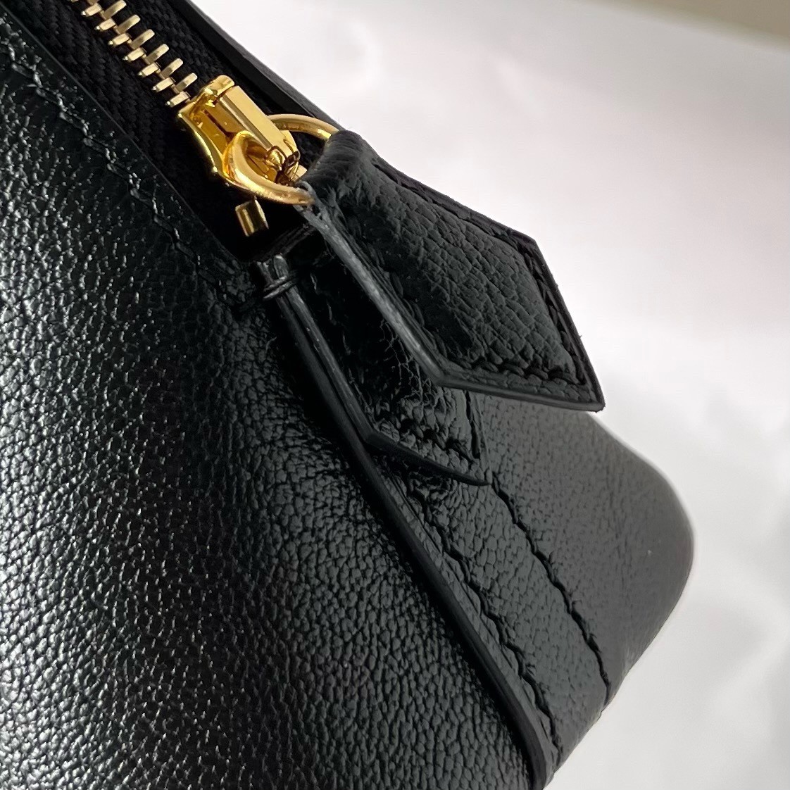 H**mes bolide 1923 mini handmade bag in black chevre mysore leather