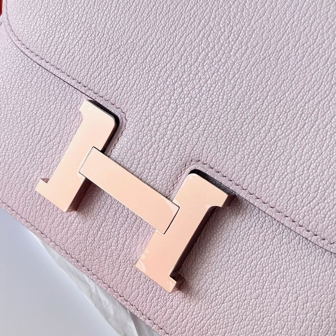 H**mes constance 18 handmade bag in mauve pale chevre mysore leather