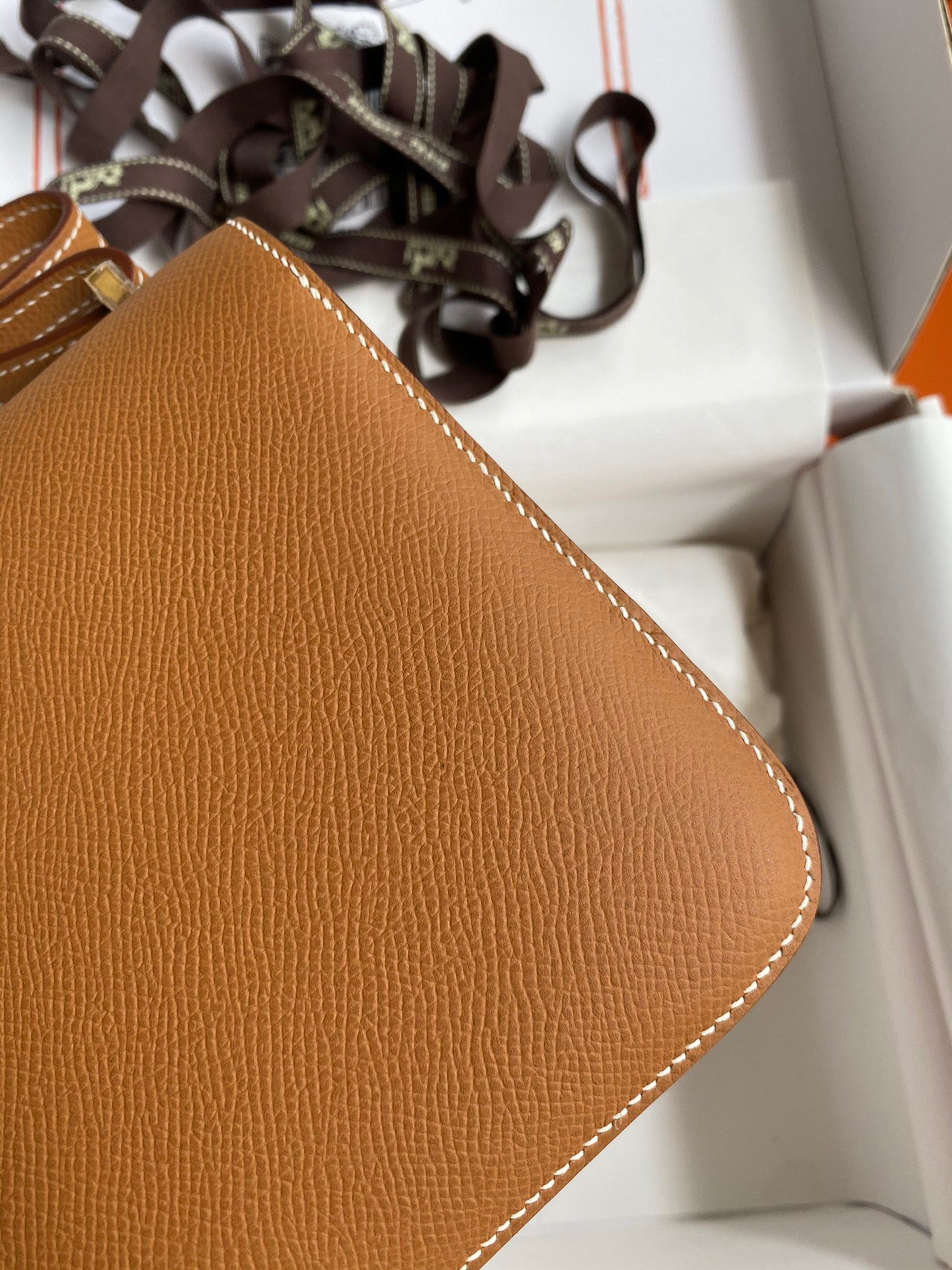 H**mes constance 18 handmade bag in gold epsom calfskin