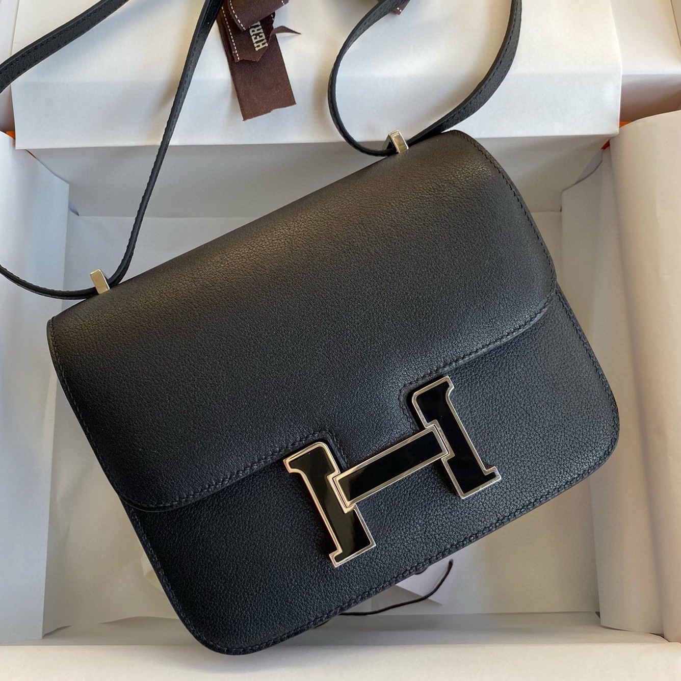 H**mes constance enamel 18 handmade bag in black swift calfskin