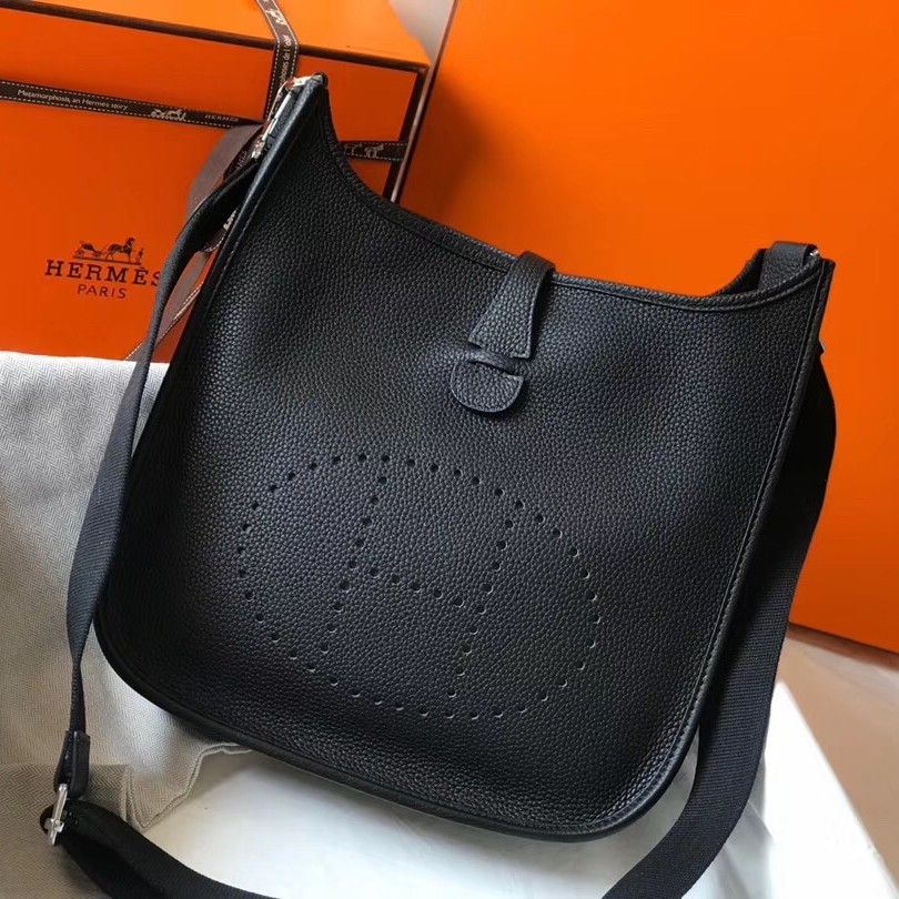 H**mes evelyne iii 29 pm bag in black clemence leather