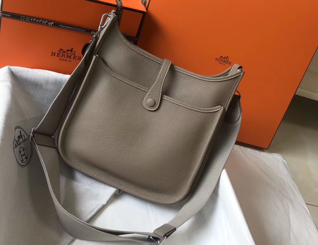 H**mes evelyne iii 29 pm bag in tourterelle clemence leather