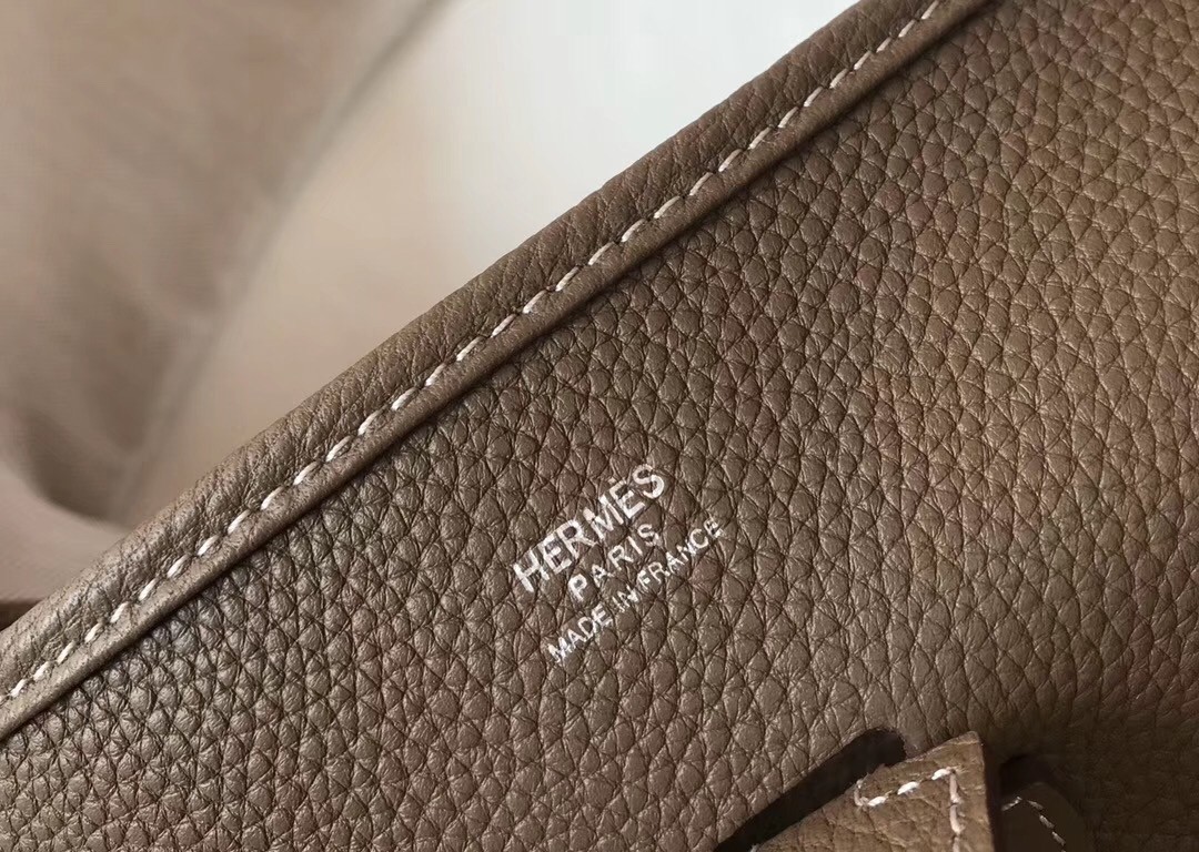 H**mes evelyne iii 29 pm bag in tourterelle clemence leather