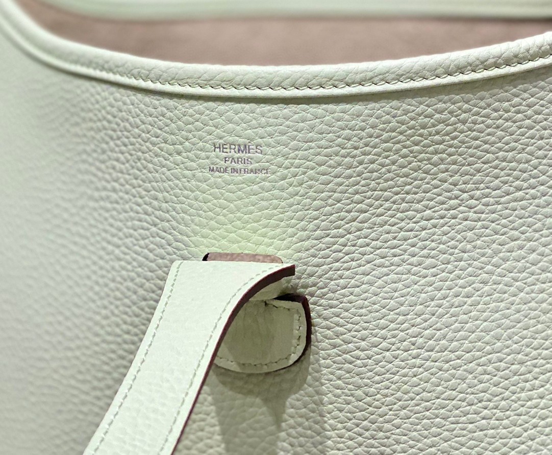 H**mes evelyne iii 29 bag in vert fizz clemence leather