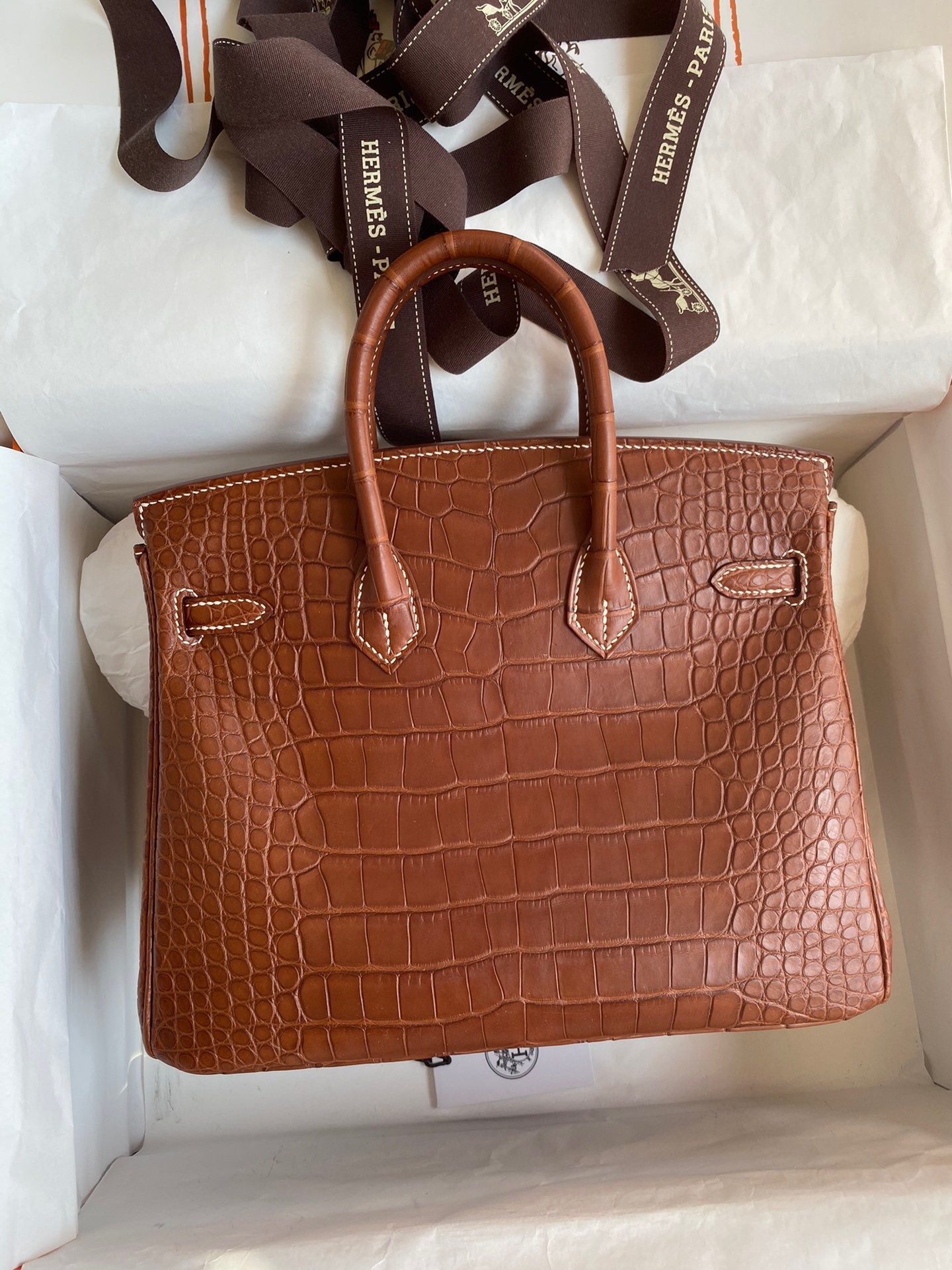 H**mes birkin 25 retourne handmade bag in gold matte alligator leather