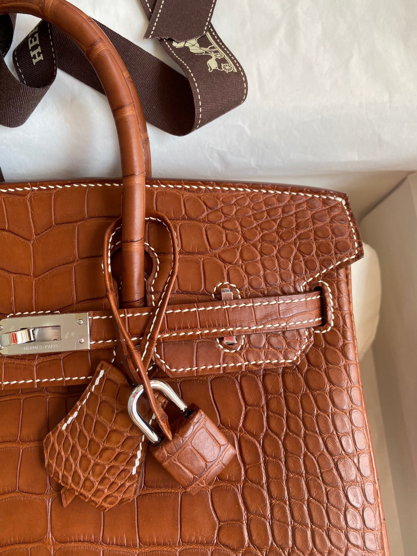 H**mes birkin 25 retourne handmade bag in gold matte alligator leather