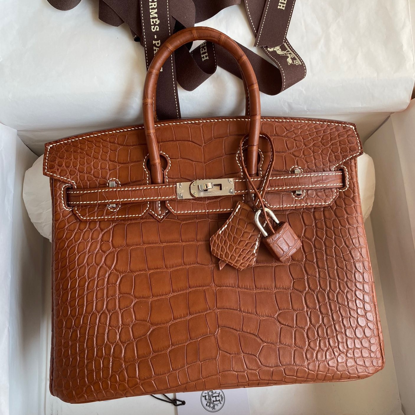 H**mes birkin 25 retourne handmade bag in gold matte alligator leather