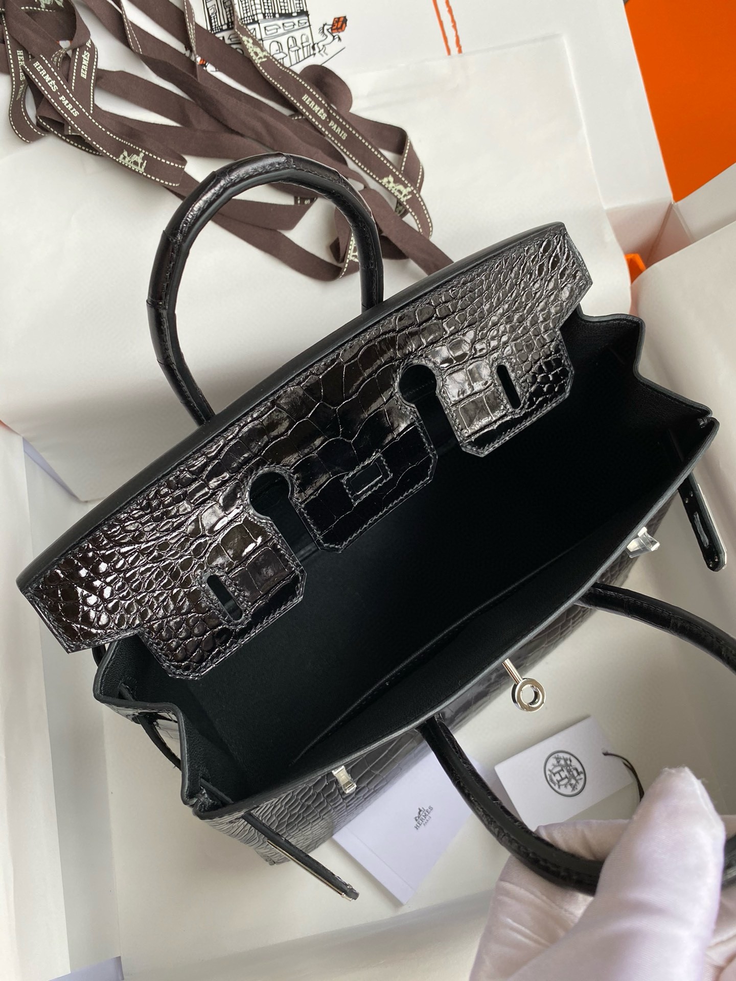 H**mes birkin 25 retourne handmade bag in black shiny alligator leather