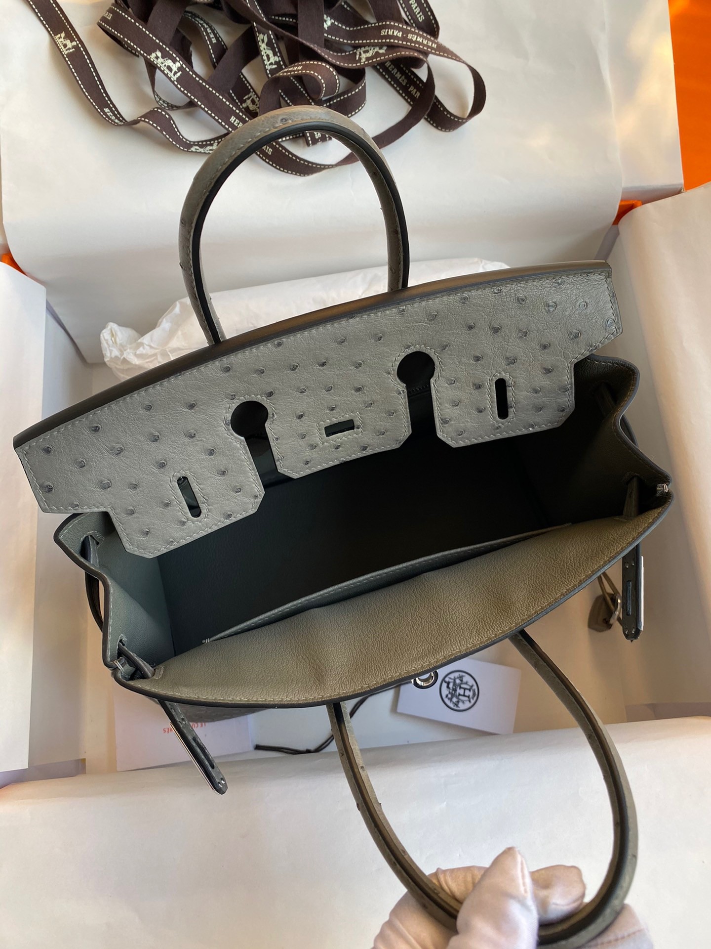 H**mes birkin 25 retourne handmade bag in gris tourterelle ostrich leather