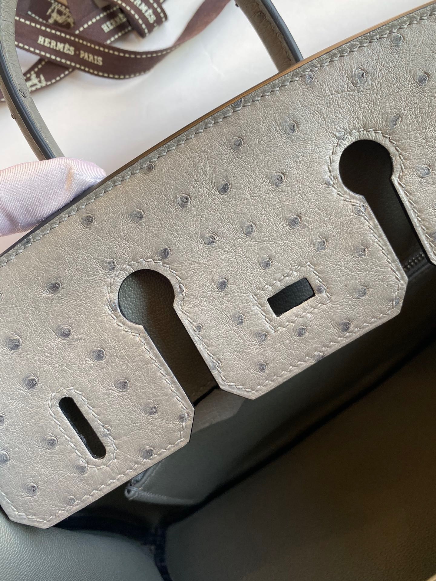 H**mes birkin 25 retourne handmade bag in gris tourterelle ostrich leather