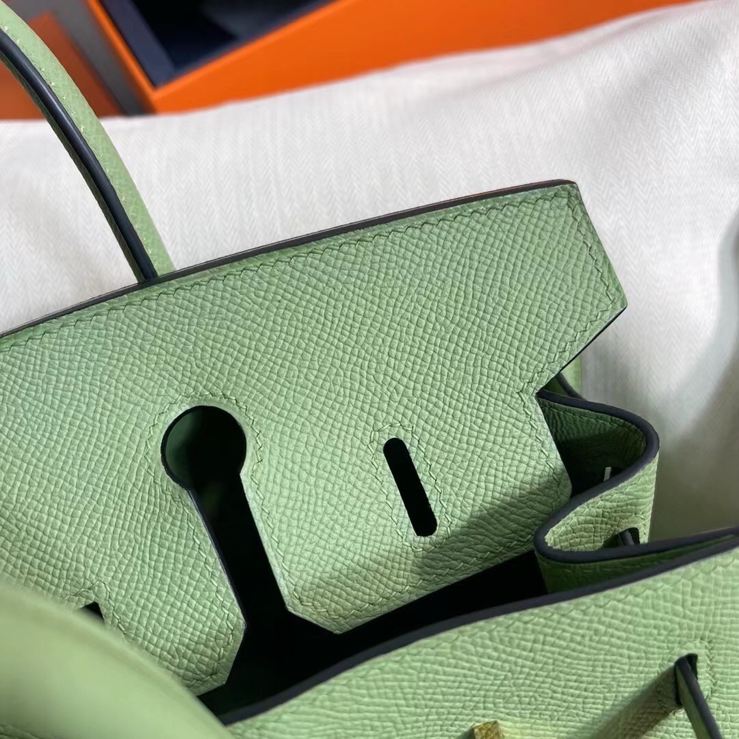 H**mes birkin 25 sellier handmade bag in vert criquet epsom calfskin