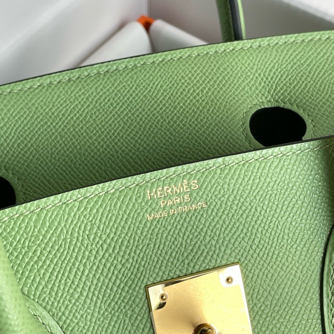 H**mes birkin 25 sellier handmade bag in vert criquet epsom calfskin