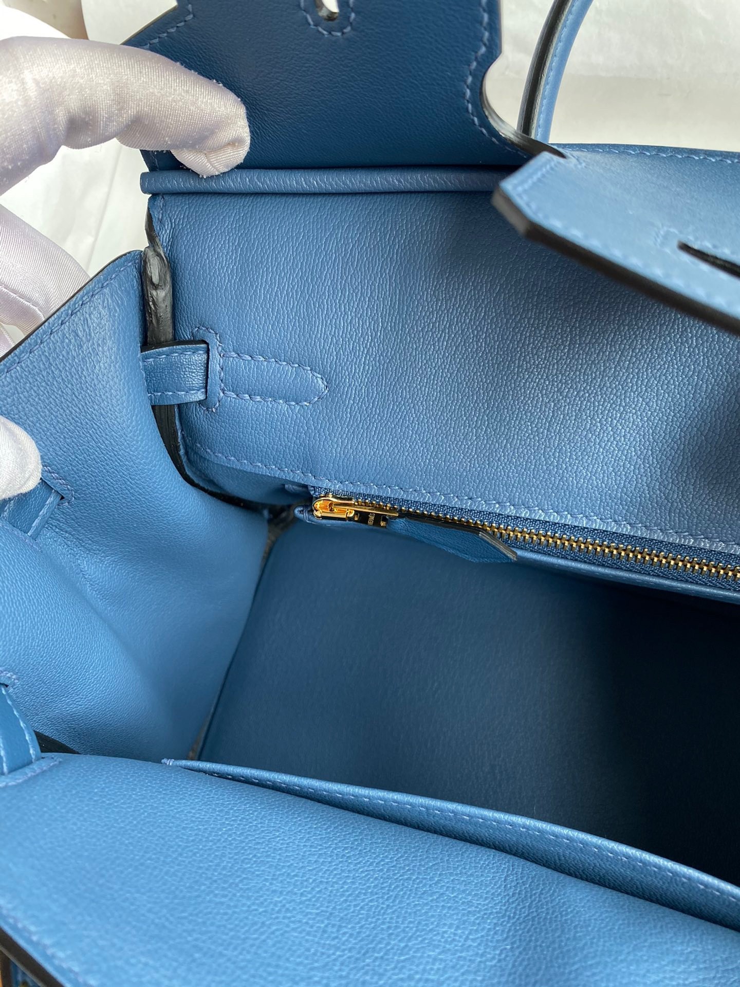 H**mes birkin 25 retourne handmade bag in deep blue swift calfskin