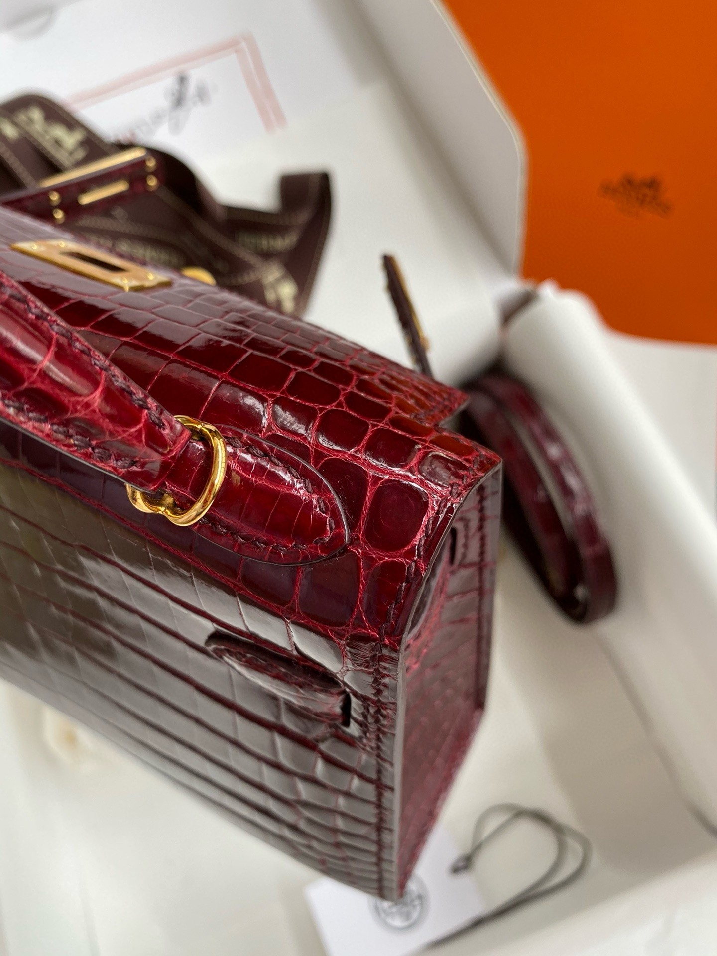 H**mes kelly mini ii sellier handmade bag in bordeaux shiny alligator leather