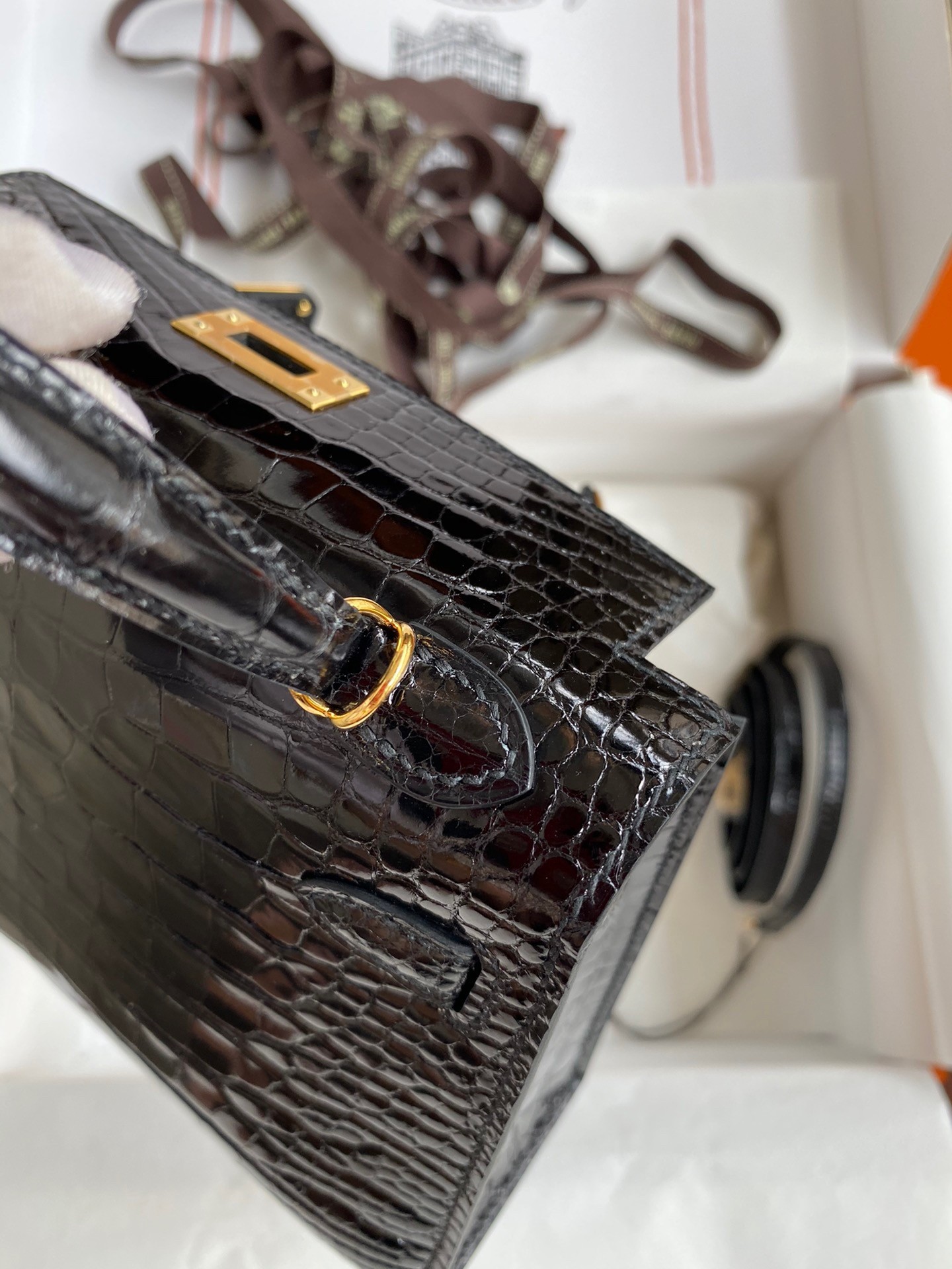H**mes kelly mini ii sellier handmade bag in black shiny alligator leather