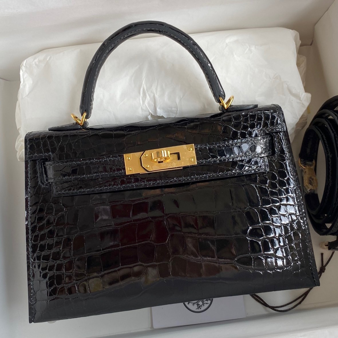 H**mes kelly mini ii sellier handmade bag in black shiny alligator leather